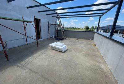 Nou. Penthouse. Terase - 50 mp. Deosebit. Parcare. Zona Braytim. - 2