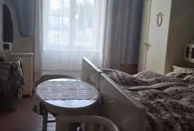 Casă cu 7 camere cu Teren 104 Mp în Ultracentral