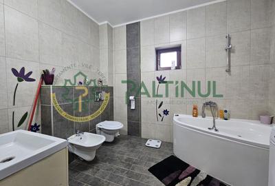 Apartament cu 4 camere decomandat, mobilat în Central - 24