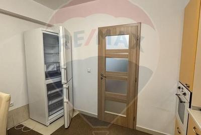 Apartament cu 3 camere de inchiriat - 4