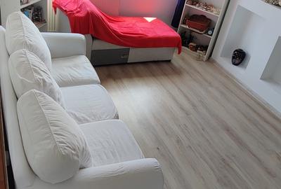 Apartament cu 3 camere decomandat în Inel II