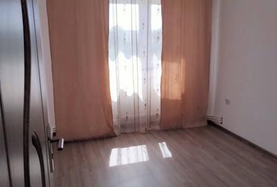 Apartament cu 3 camere decomandat în Florești - 1