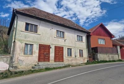 Pe teren de 1.100mp, casa traditionala, in apreciata ariere - 3