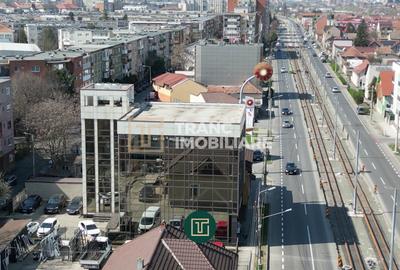Spațiu comercial, de 886 mp, în Micălaca - 2