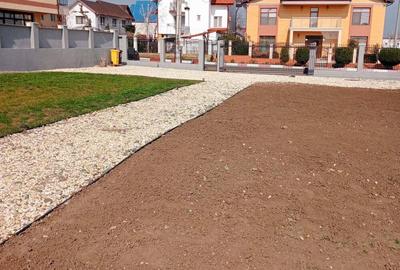 Casă cu 3 camere cu Teren 770 Mp în Costinești - 2