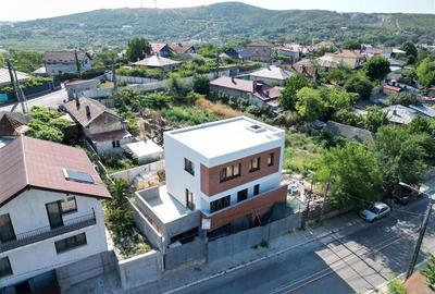 Casă individuală cu 4 camere cu Canalizare în Sud-Est - 2