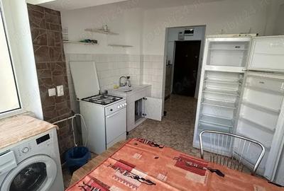 Garsonieră decomandată în Central - 1