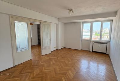 Universitate, ap.3 camere, et.7, 73mp utili, 140.000Euro