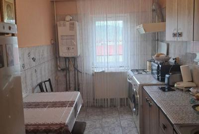 Apartament cu 3 camere decomandat în Central - 8