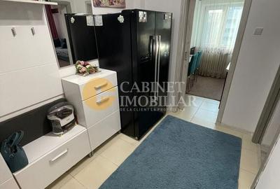 Apartament cu 3 camere semidecomandat în Podu Roș - 4