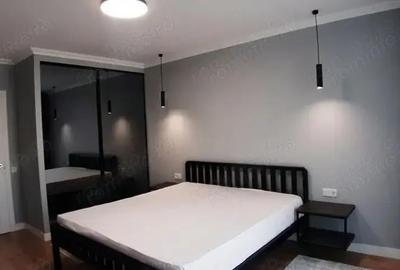 Garsonieră decomandată în 13 Septembrie