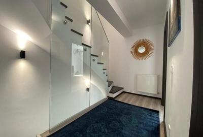 Casă individuală cu 4 camere cu Canalizare în Pipera