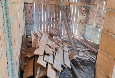 Casă individuală cu 6 camere cu Garaj în Beclean - 16