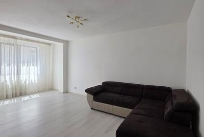Apartament cu 3 camere decomandat în Titan - 4