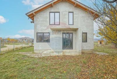 Casa solida la gri, 5 camere, 131 mp utili - Priveliste de vis - 4