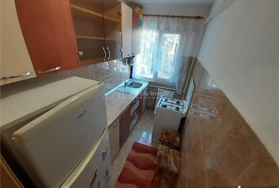 Apartament cu 2 camere semidecomandat în Micro III - 6