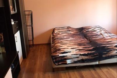 Garsonieră decomandată în Steaua - 2