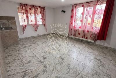 Casă cu 4 camere cu Teren 500 Mp în Josenii Bârgăului - 1