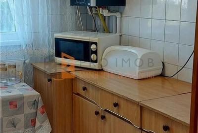 Apartament 3 camere cf 1 decomandat zona Micro 3 - 6