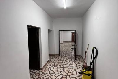 Spatiu 220 mp pentru depozitare\birouri la 100 m de Bd. Uverturii (Militari) - 10