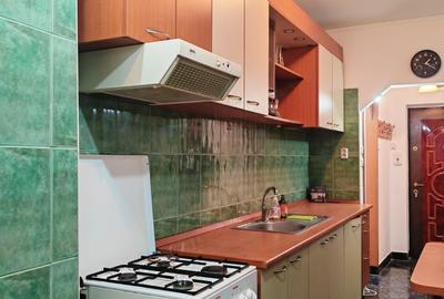 Apartament cu 2 camere semidecomandat, mobilat în P-ța Muncii - 16