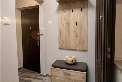 Garsonieră decomandată, mobilată în Tractorul - 4