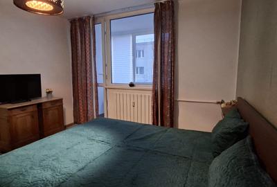 Apartament cu 3 camere decomandat în Drumul Taberei - 2