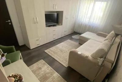 Apartament cu 2 camere, decomandat - zona Astra - 1