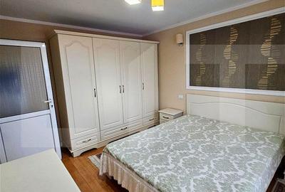 Apartament cu 3 camere, mobilat în Central - 3