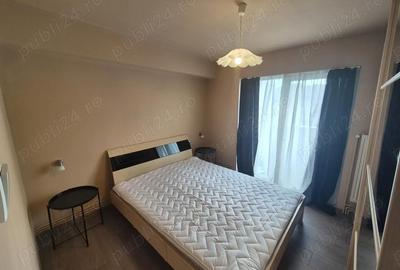 Apartament cu 3 camere decomandat în Micro IV - 16
