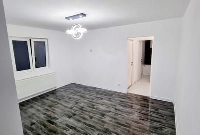 Apartament cu 2 camere semidecomandat în Giurgiului
