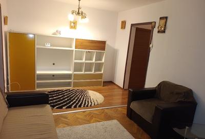 Apartament cu 3 camere decomandat, mobilat în Alexandru cel Bun - 1
