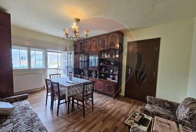 Apartament cu 2 camere semidecomandat în Central - 1