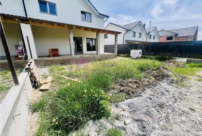 Duplex cu 5 camere cu Canalizare în Șura Mare - 2