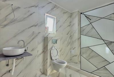 Casă cu 4 camere cu Teren 235 Mp în Central - 8