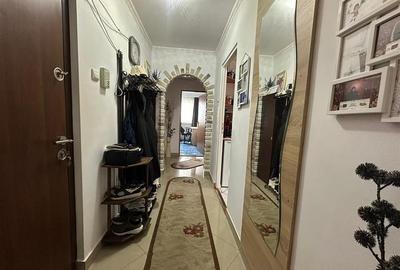 Apartament 3 camere decomandat zona Vasile Aaron - 4