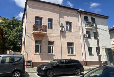 Apartament cu 3 camere semidecomandat în Parcul Carol - 15