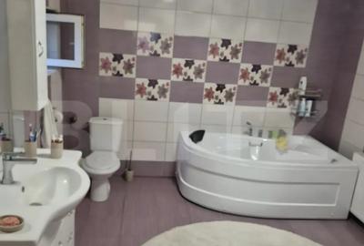 Casă cu 4 camere cu Teren 583 Mp în Central - 4