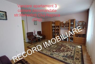 Apartament 3 camere decomandate,et.3, lift str.Mehedinti,Manastur