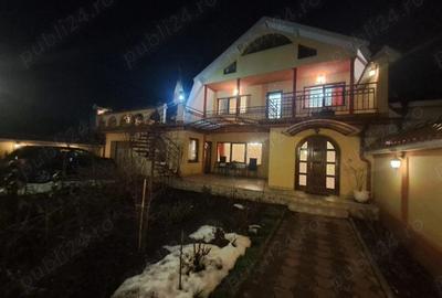 Casă în Central - 9