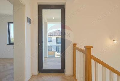 Casa / Vila cu 5 camere de vanzare - 18