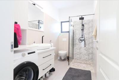 Casa deosebita, zona linistita de case, Visan. - 22