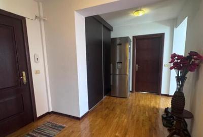 Apartament cu 3 camere decomandat în Rădăuți - 3