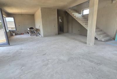 Casă cu 4 camere cu Teren 420 Mp în Calea București - 3