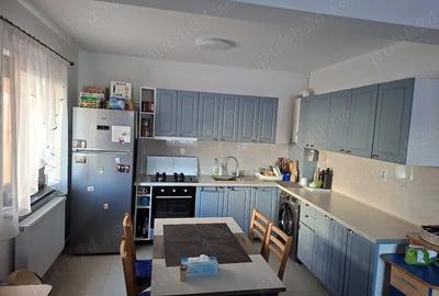 Casă cu 5 camere cu Teren 136 Mp în Central - 2