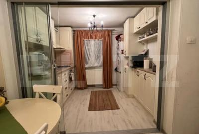 Apartament cu 3 camere decomandat în Rovine - 4