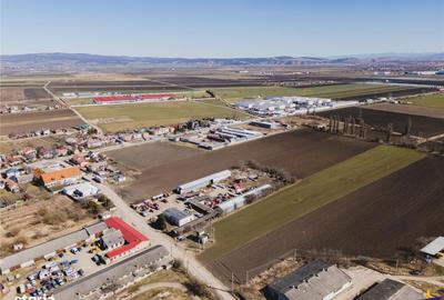 Spațiu comercial, în Hălchiu - 4