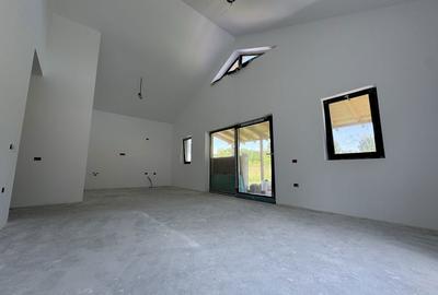 Casă cu 3 camere în Bujoreni - 1