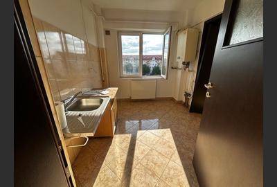 Apartament Slatina - 3 camere, 57.45 mp, zona Crisan - 6