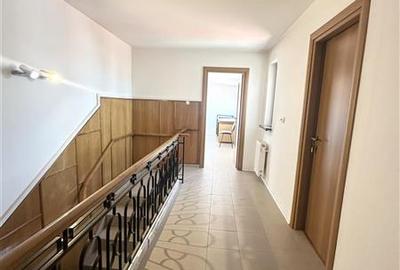 Casă individuală cu 8 camere cu Canalizare în Casa de Cultură - 17